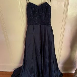 Navy strapless formal dress nwt